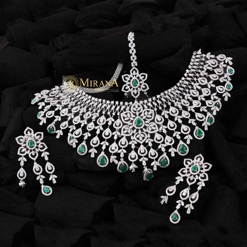 Senorita Green Colored Necklace Set