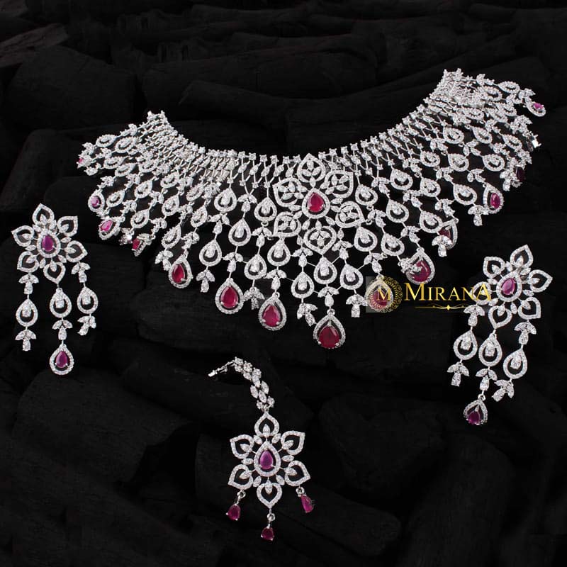 Senorita Ruby Colored Necklace Set