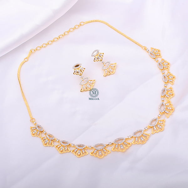 Hillary Crown Necklace Set