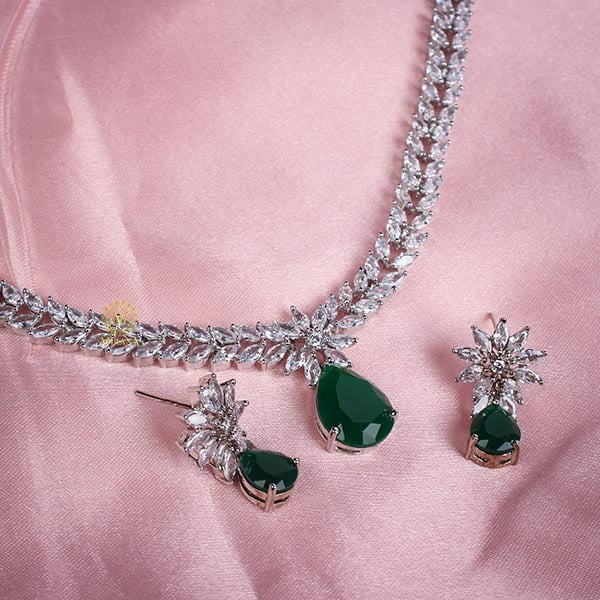 Diana Green Colored V Line Necklace Set