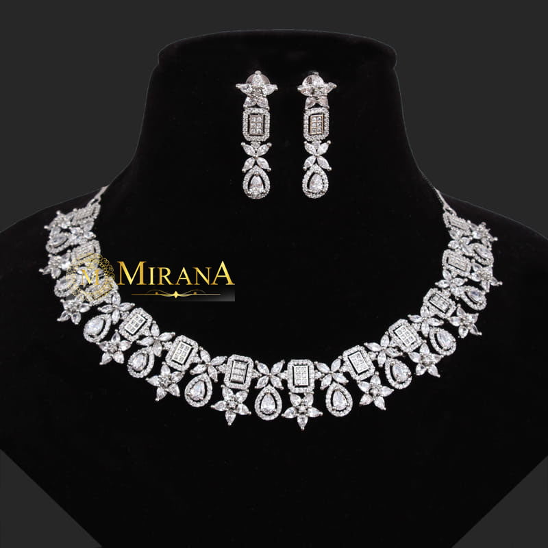 Aurora Designer Necklace Set