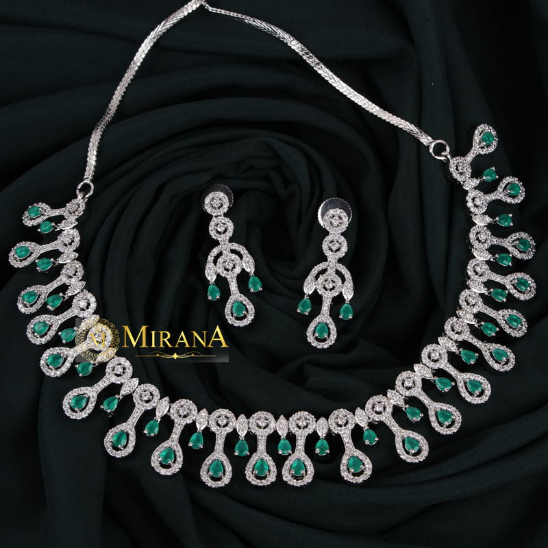 Millie Drop Fall Green Colored Necklace Set