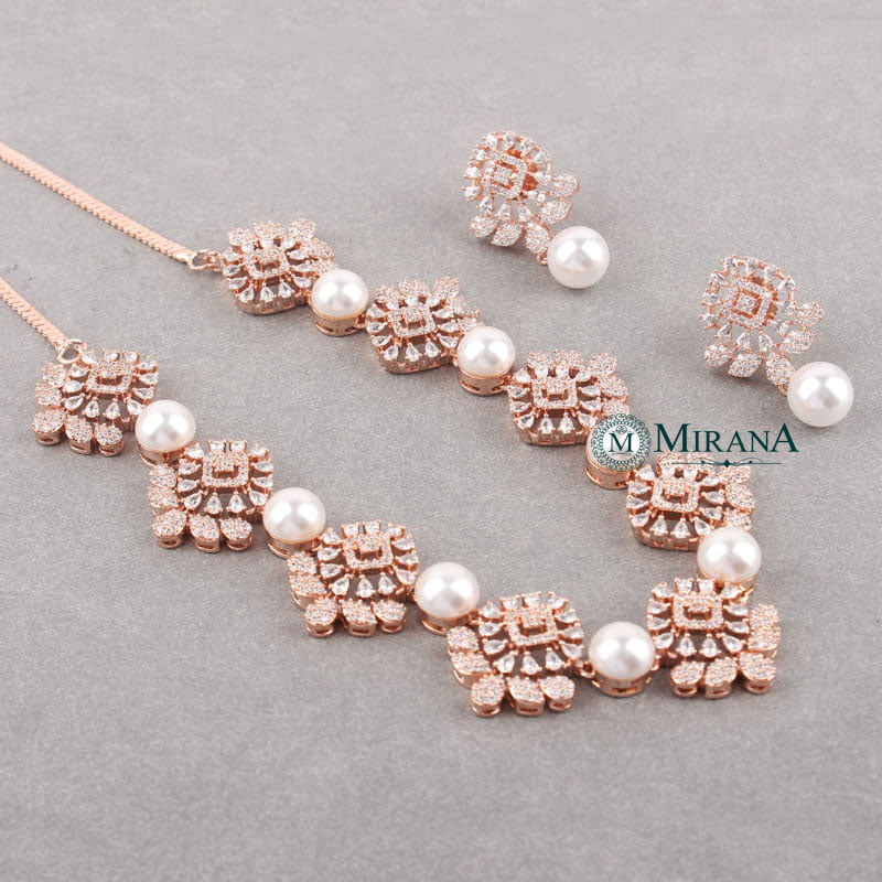 MJNK21N411-1-Ovie-Pearl-Designer-Necklace-Set-Rose-Gold-Look-8.jpg June 22, 2022