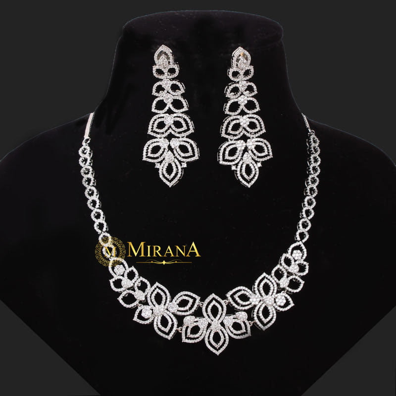 MJNK21N426-2-Anemone-Flower-Designer-Necklace-Set-Silver-Look-7.jpg July 11, 2022