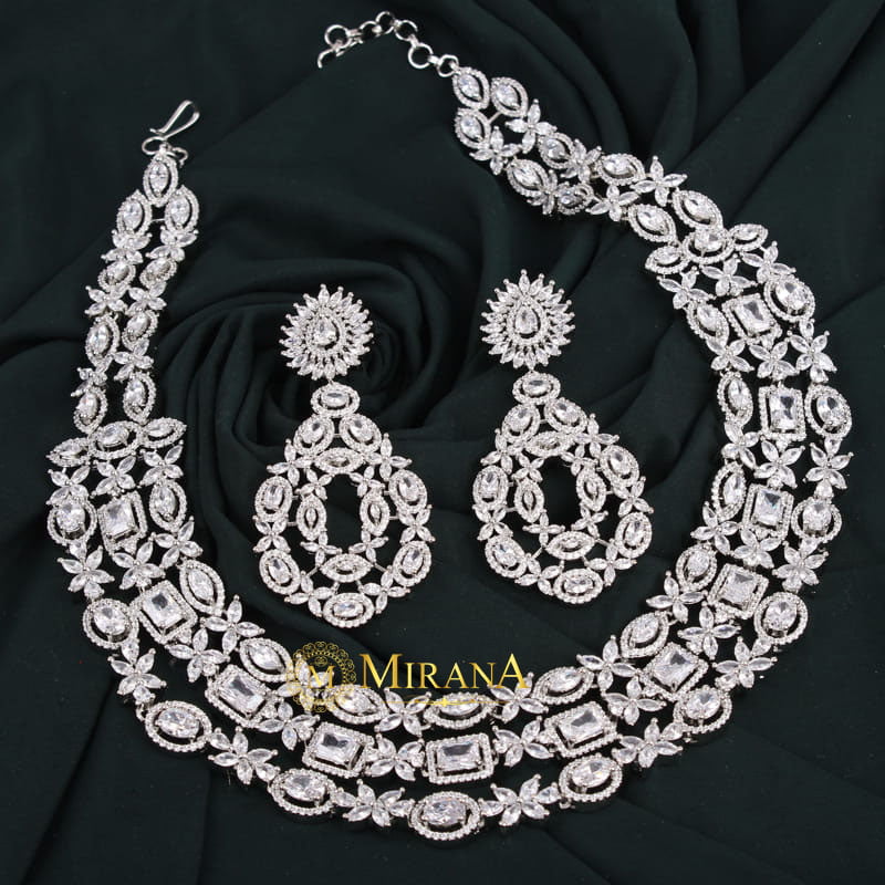 Morisha Triple Layered Designer Necklace Set