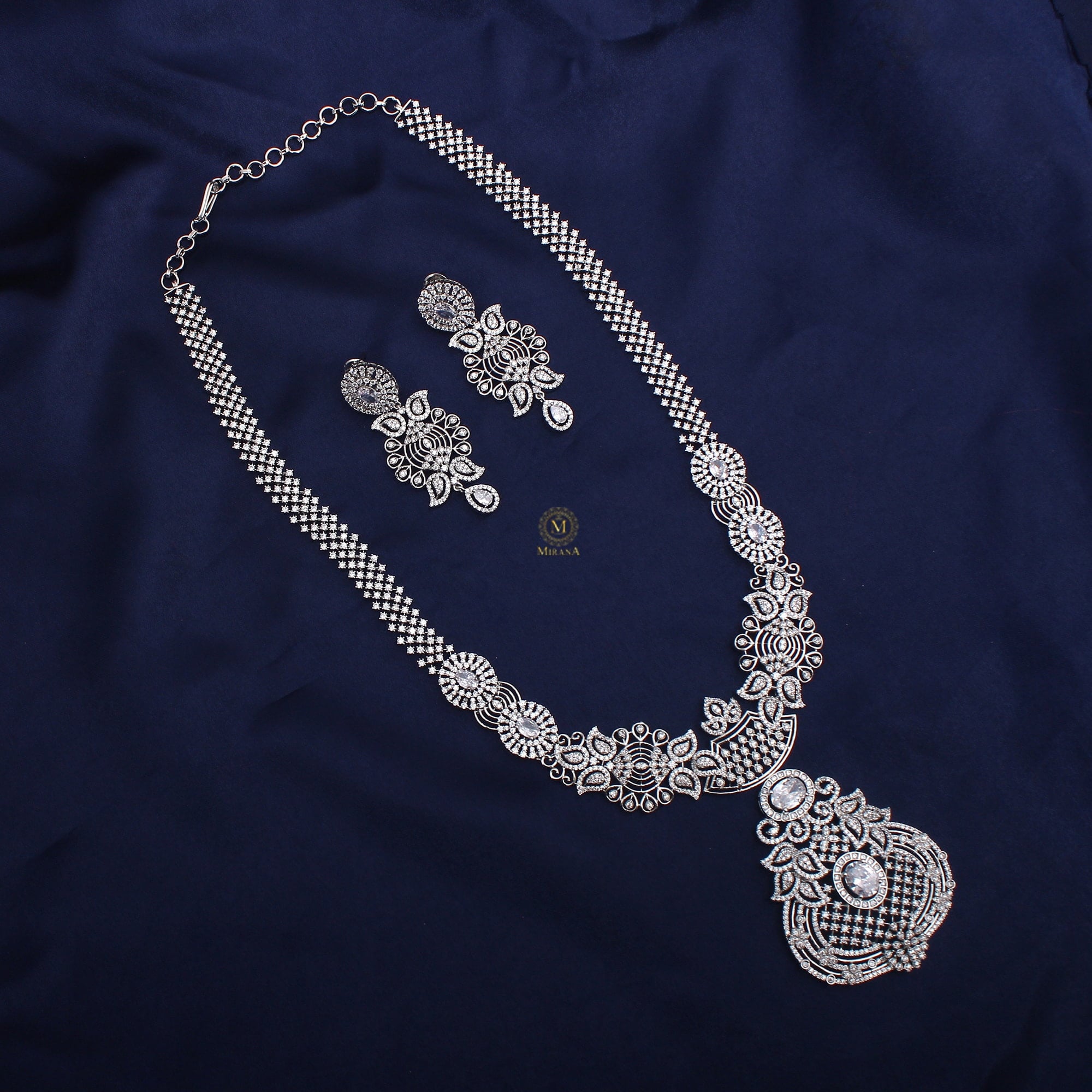 Arinya Designer Long Necklace Set
