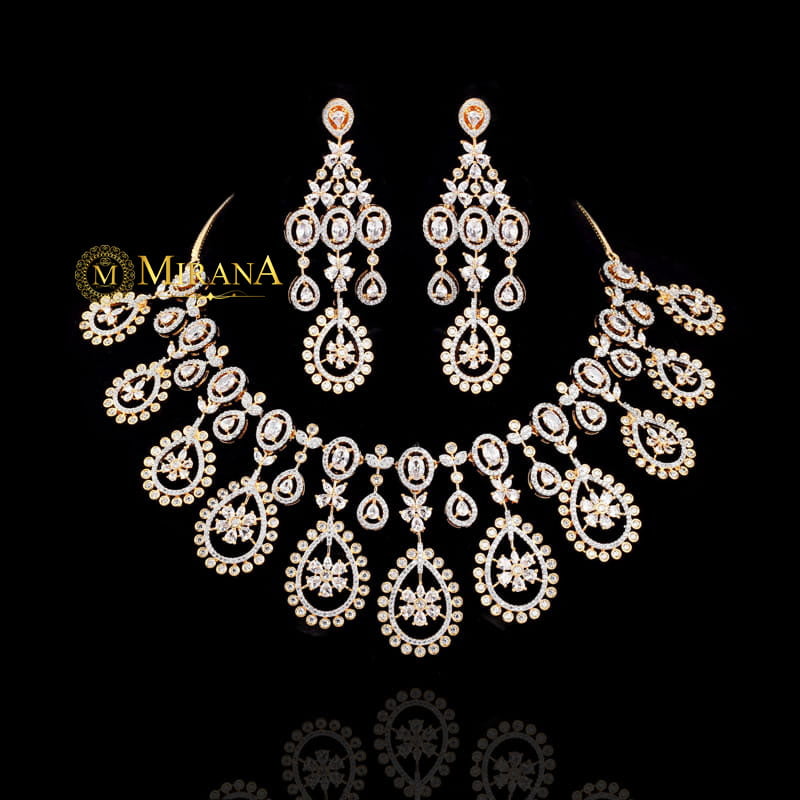 Olay Drop Petal Designer Necklace Set