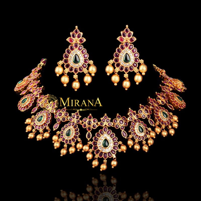 MJNK21N482-1-Pranaali-Antique-Necklace-Set-Gold-Look-1.jpg October 13, 2022