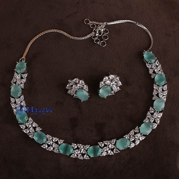 Laura Pastel Green Party Necklace Set