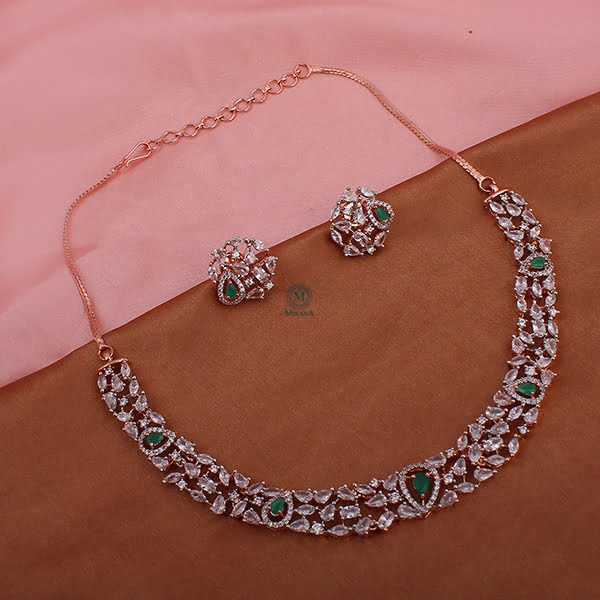 Tossed Green Necklace Set With Small Studs