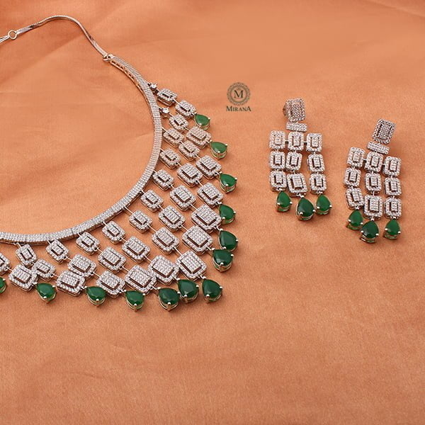 Winget Emerald Green Designer Necklace Set