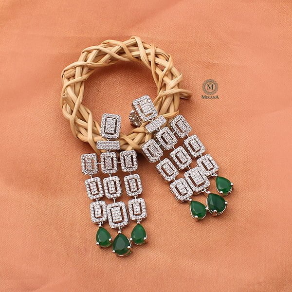 Winget Emerald Green Designer Necklace Set