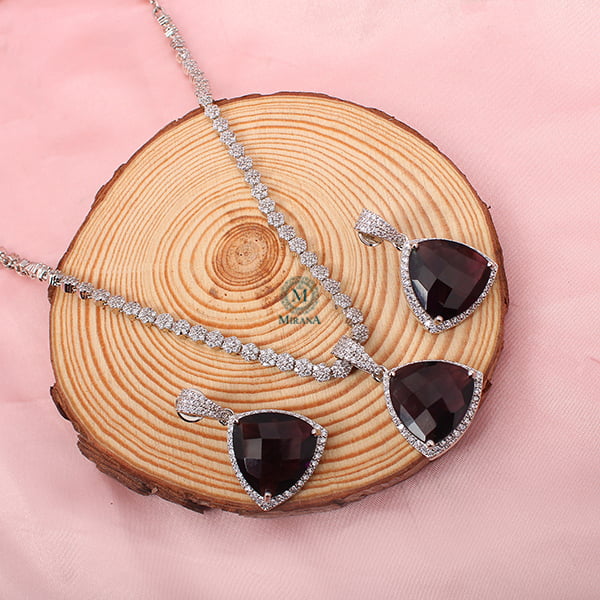 Alora Wine Colour Designer Necklace Set