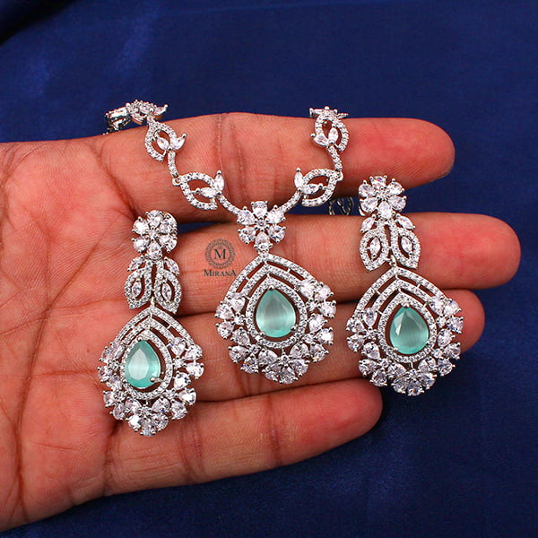 Laisha Pastel Green Designer Necklace Set