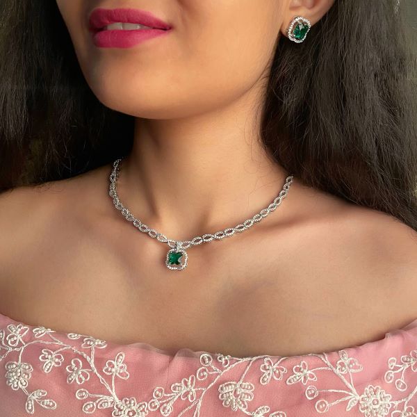 Mishi Emerald Green Designer Necklace Set