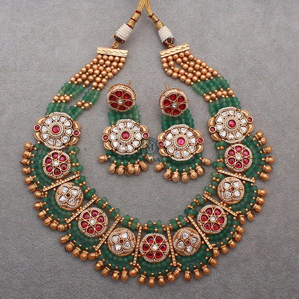 Naira Ruby Green Antique Necklace Set