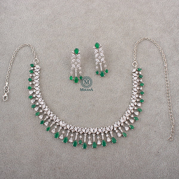 Quesha 925 Pure Silver Emerald Green Necklace Set