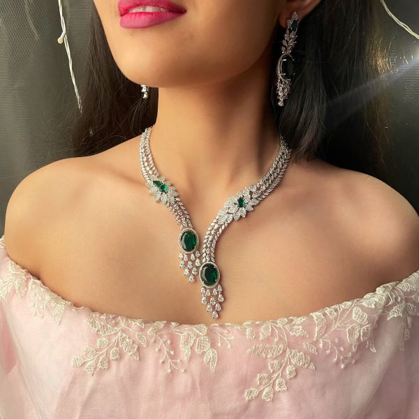 Bella Emerald Green Designer Necklace Set