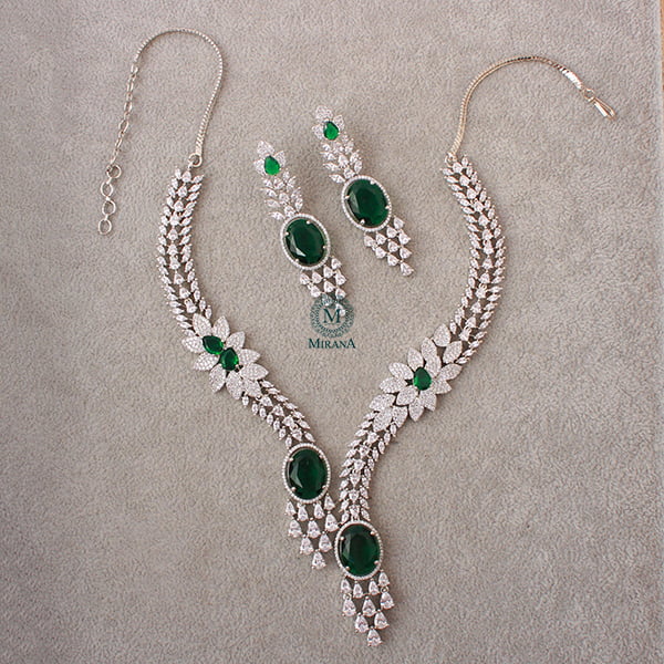 Bella Emerald Green Designer Necklace Set