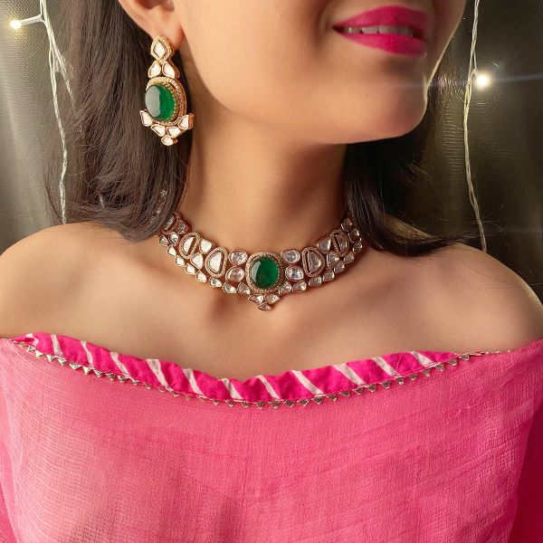 Medhavi Emerald Green Polki Necklace Set