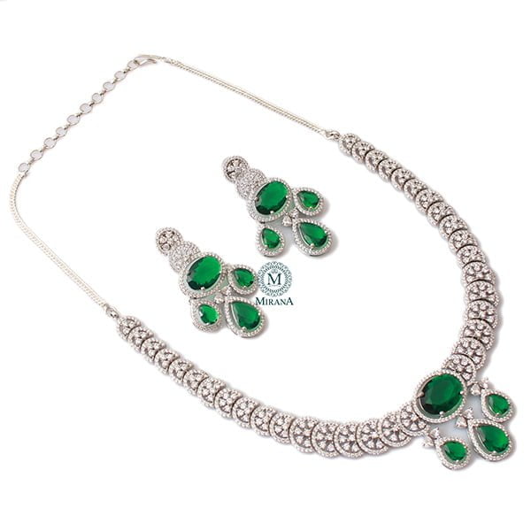 Vorisha Emerald Green Designer Necklace Set