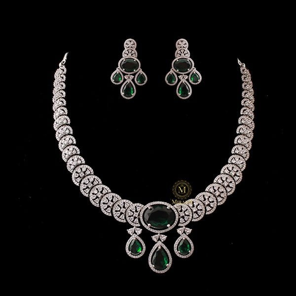 Vorisha Emerald Green Designer Necklace Set