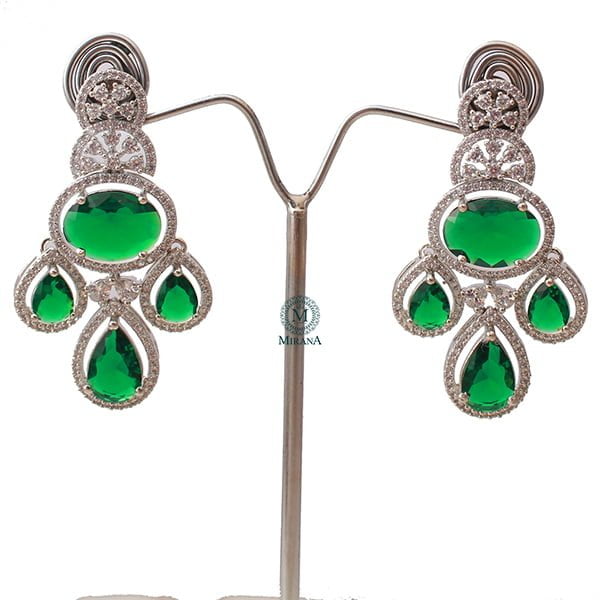 Vorisha Emerald Green Designer Necklace Set