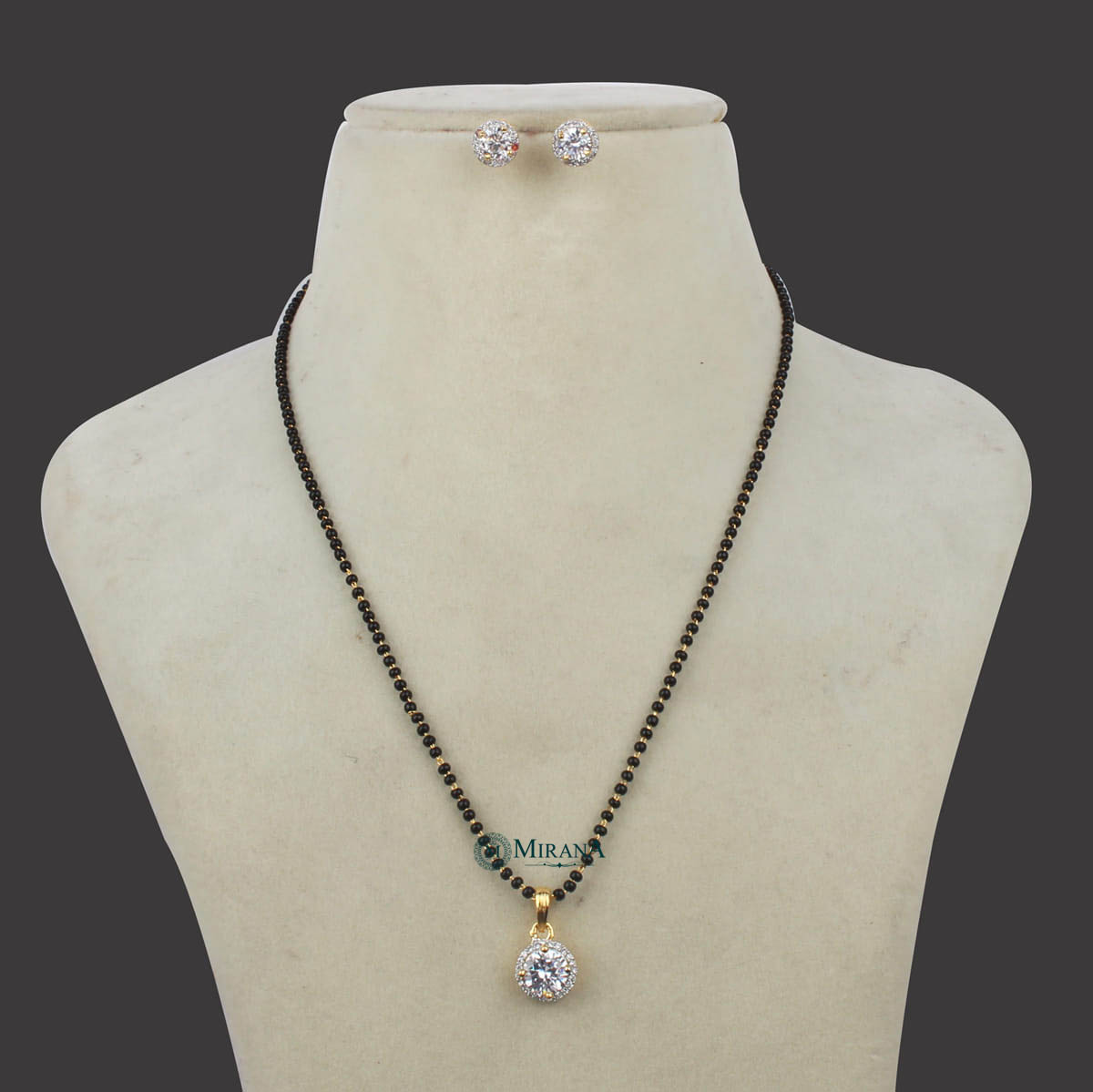 Solitaire Round Mangalsutra Set