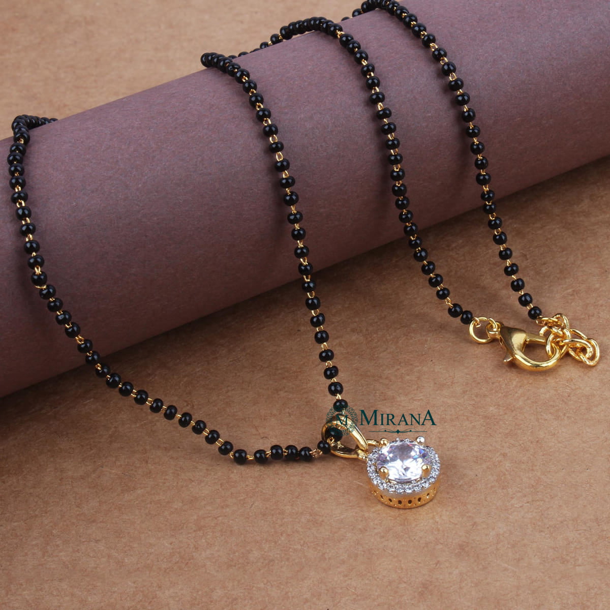 Solitaire Round Mangalsutra Set