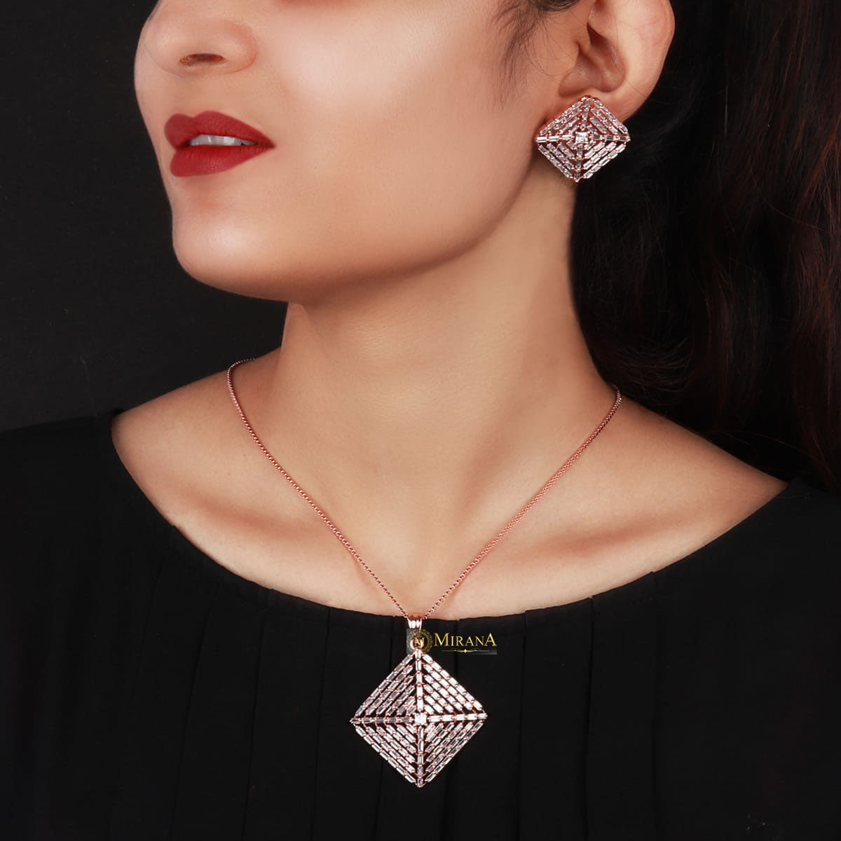 MJPD21P012-1-CZ-Pyramid-Shaped-Pendant-Set-Rose-Gold-Look-9.jpg