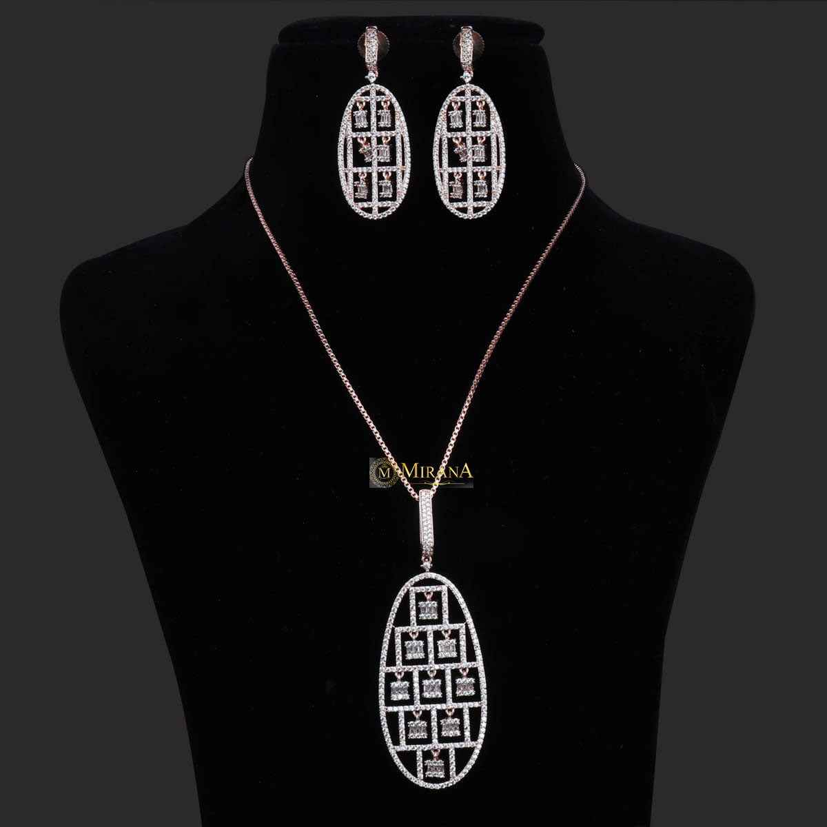 Oval Shaped Pendant Set