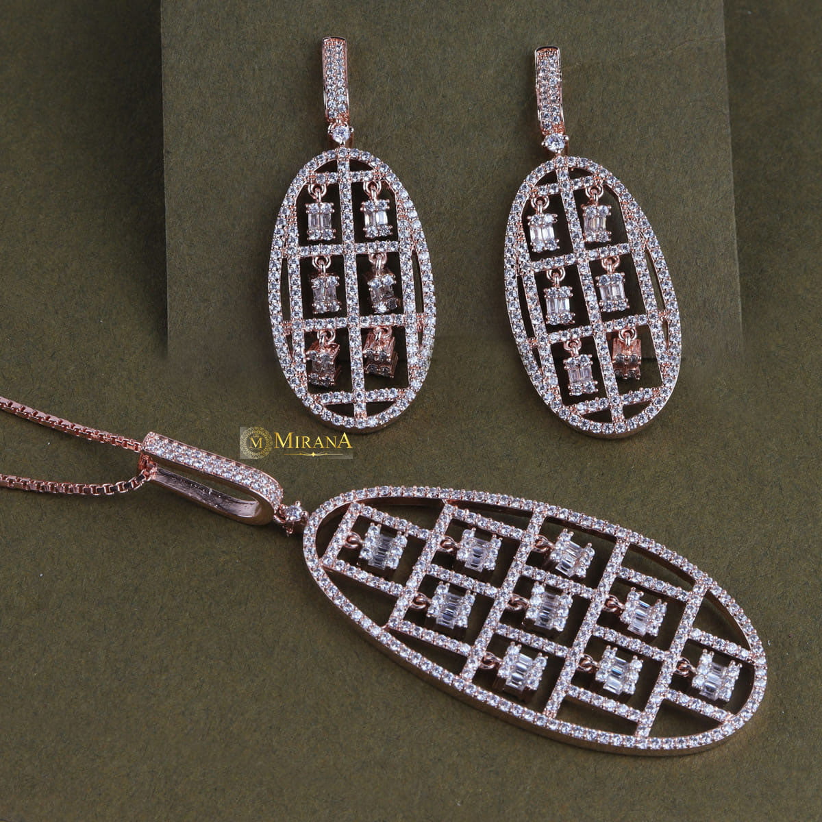 MJPD21P013-1-Oval-Shaped-Pendant-Set-Rose-Gold-Look-6.jpg