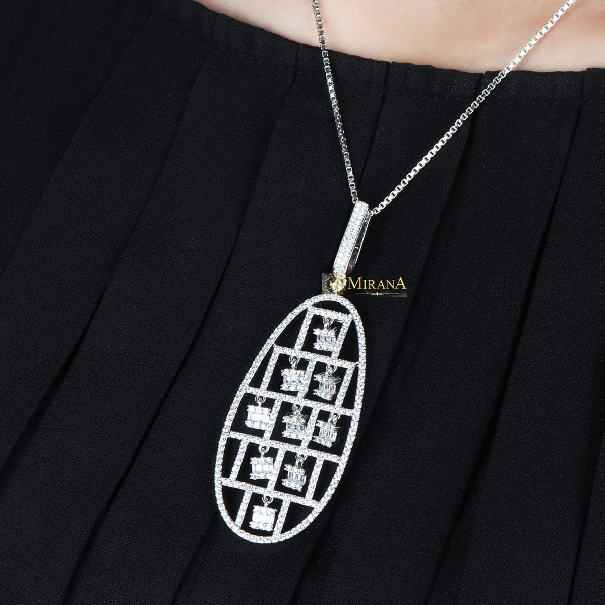 Oval Shaped Pendant Set