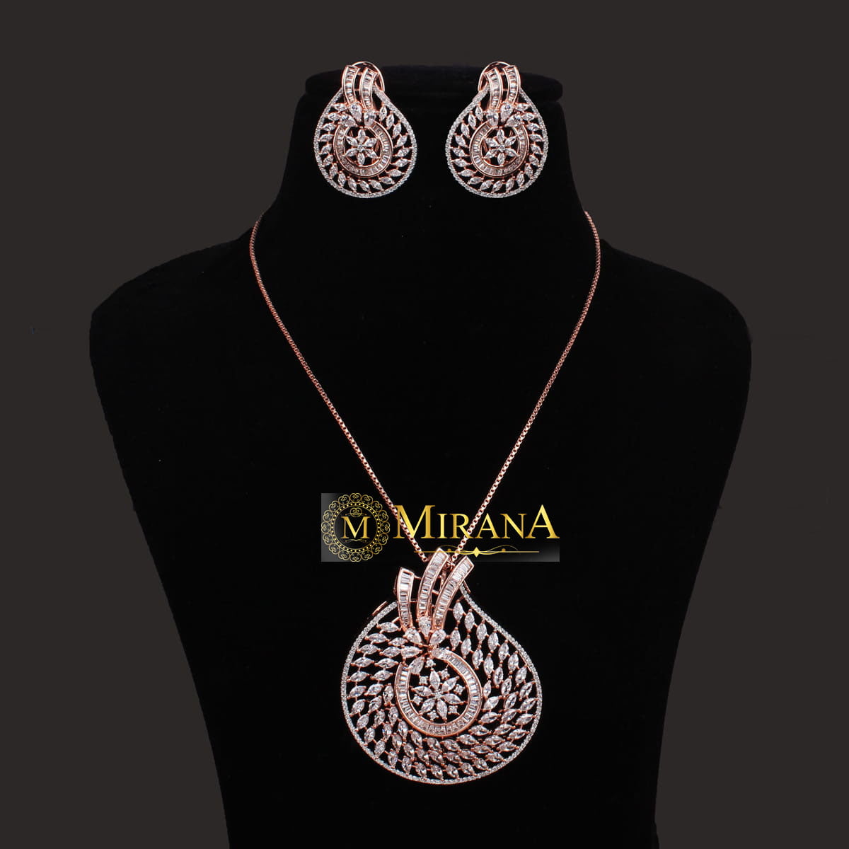 Haylen Designer Pendant Set