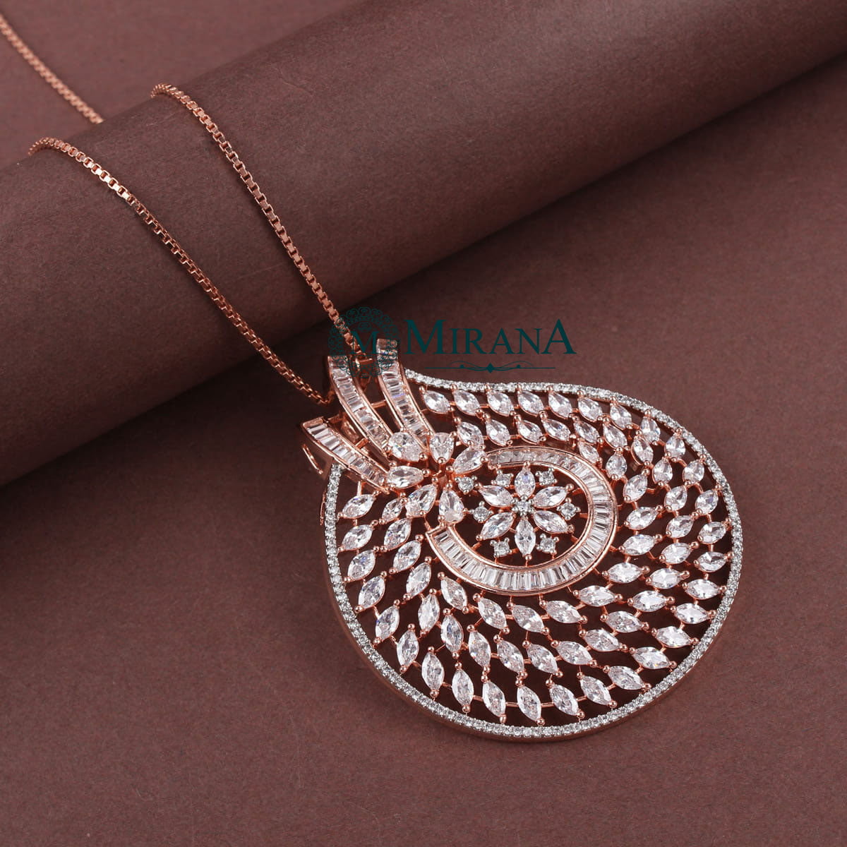 Haylen Designer Pendant Set