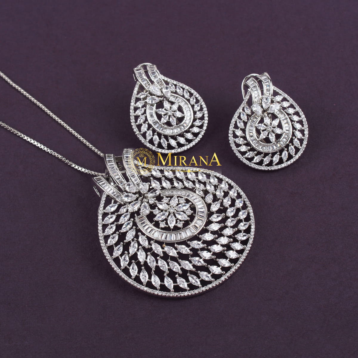 Haylen Designer Pendant Set