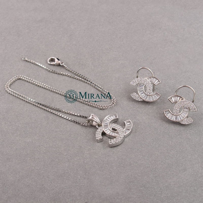 Cammy Chanel Cluster Designer Pendant Set