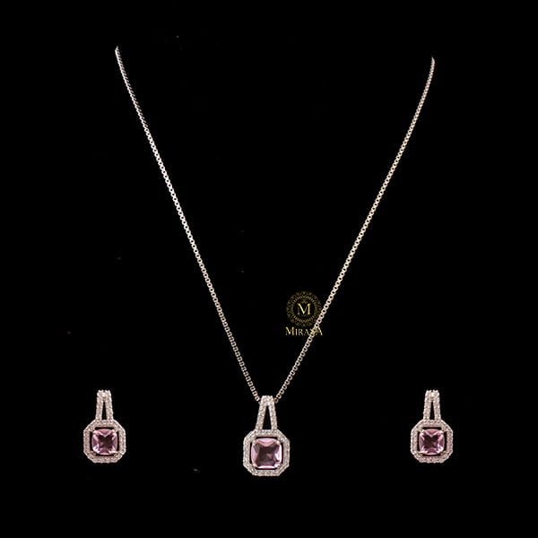 Everly Evergreen Designer Pendant Set