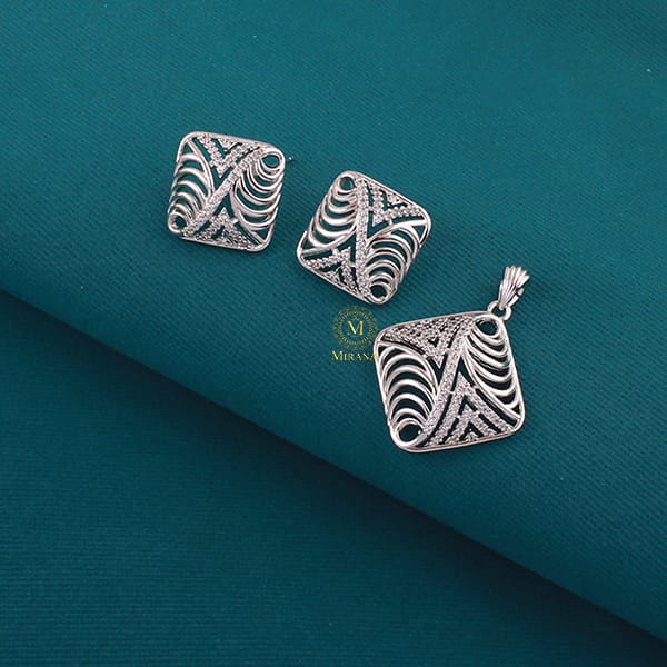 Yesha CZ Designer Pendant Set