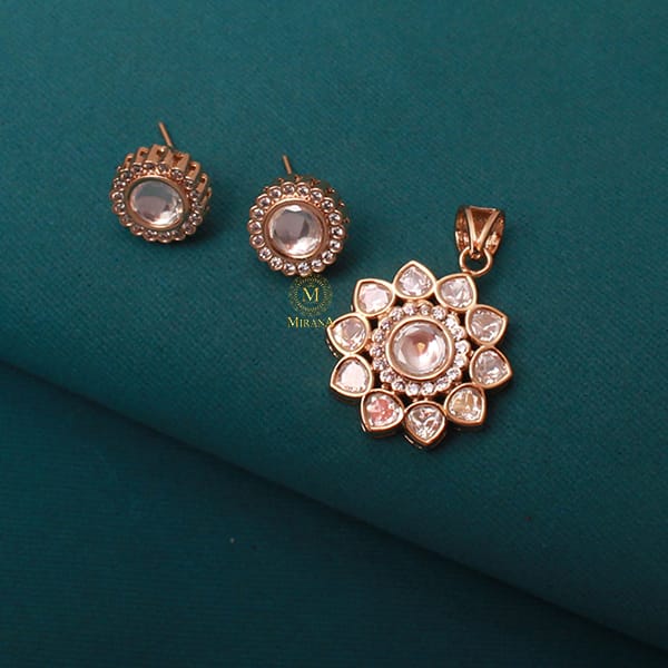 Kaamini Polki Designer Pendant Set