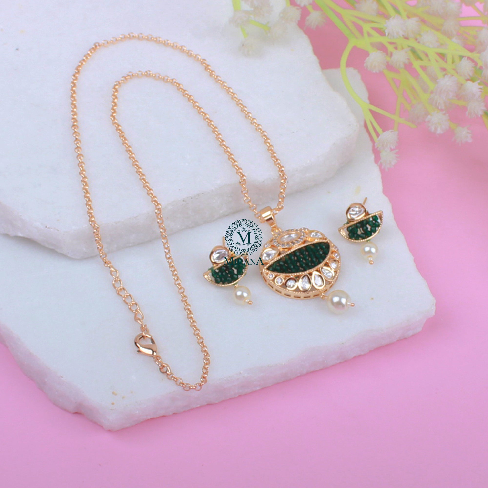 Aarushi Emerald Green Polki Pendant Set