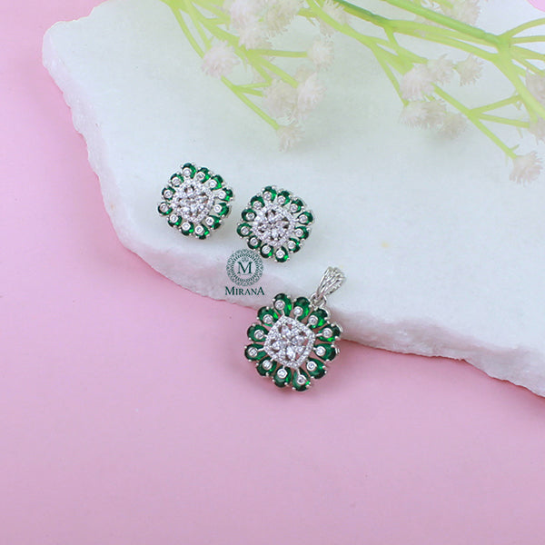 Layla Emerald Green Designer Pendant Set