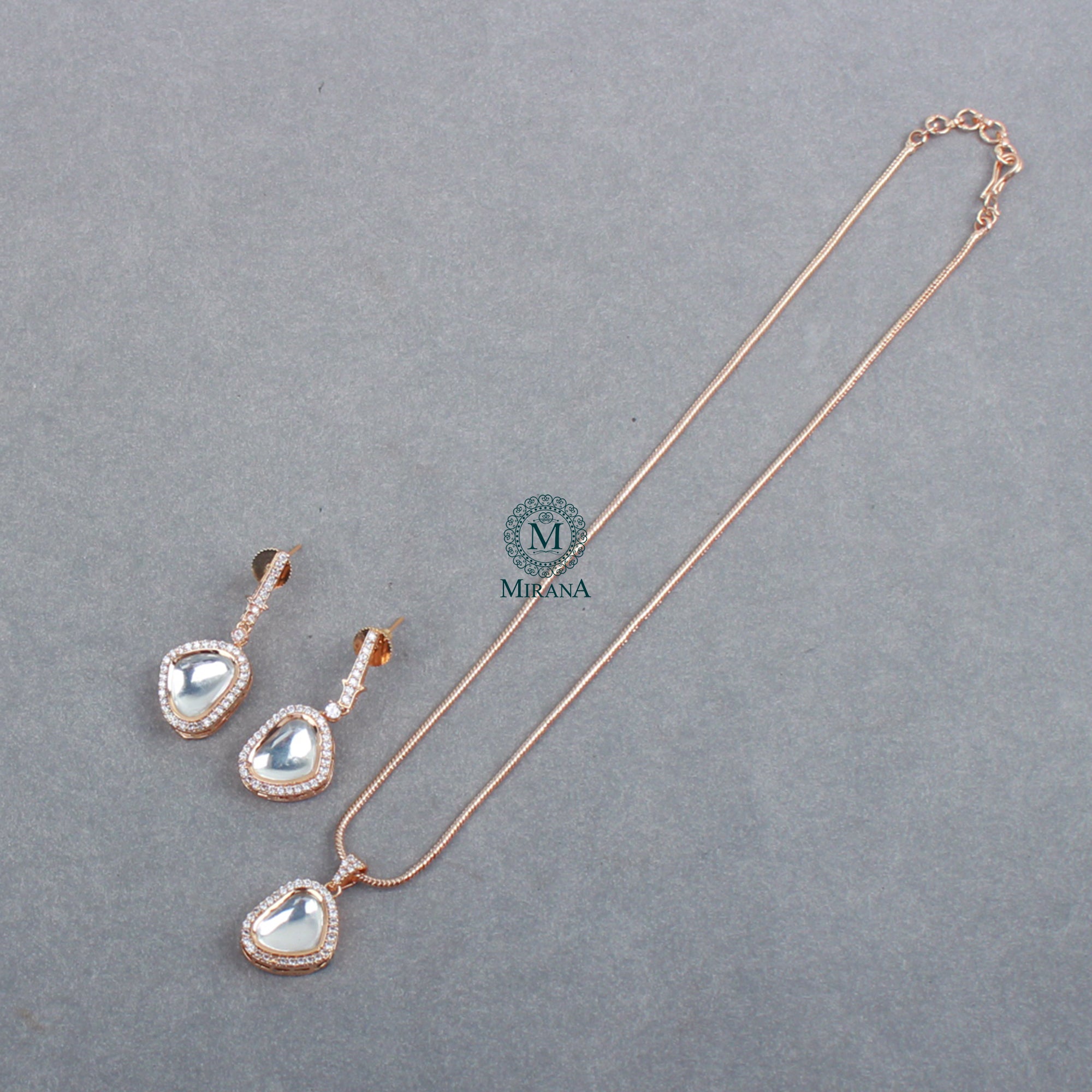 Kamini Polki Designer Pendant Set