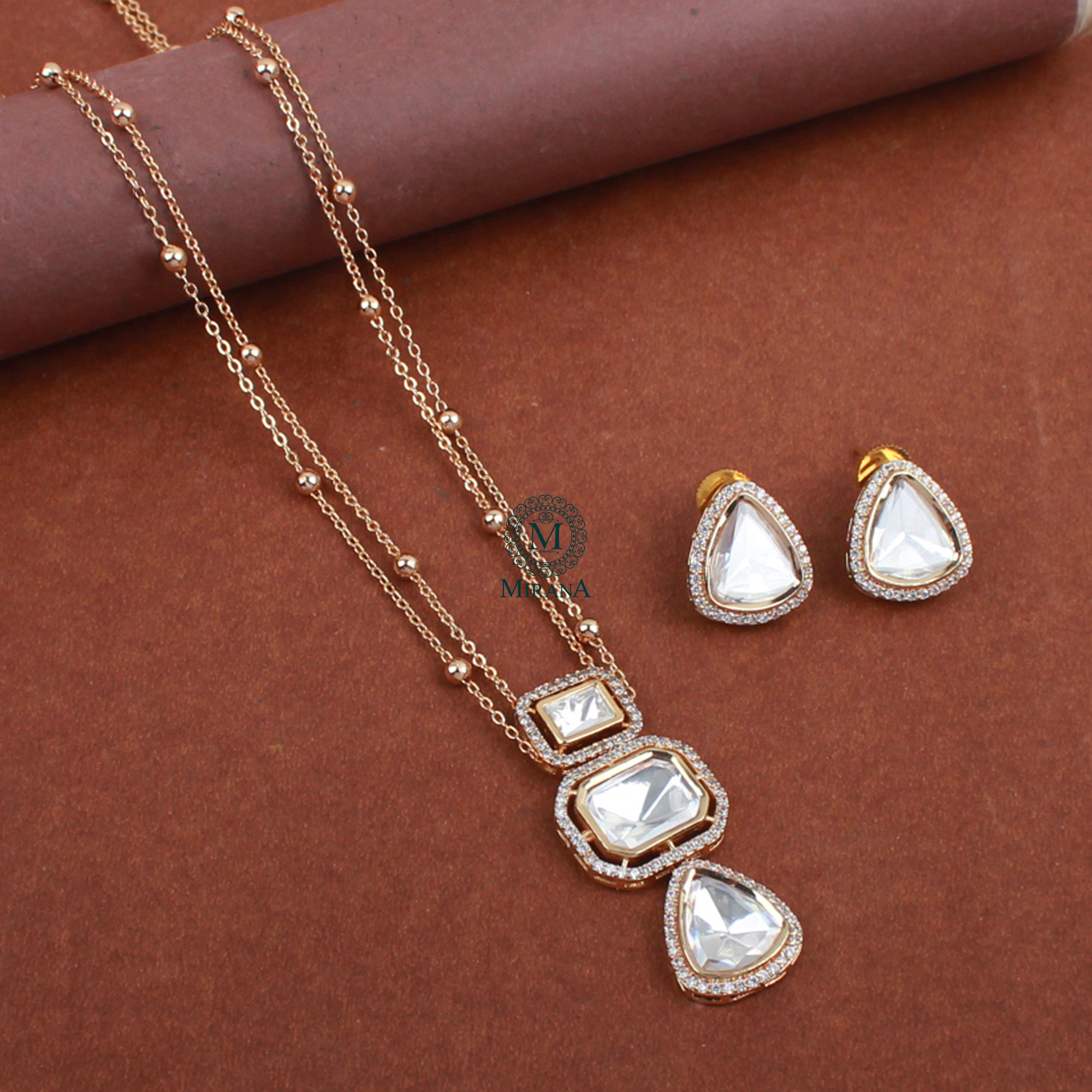 Vernika Polki Designer Pendant Set