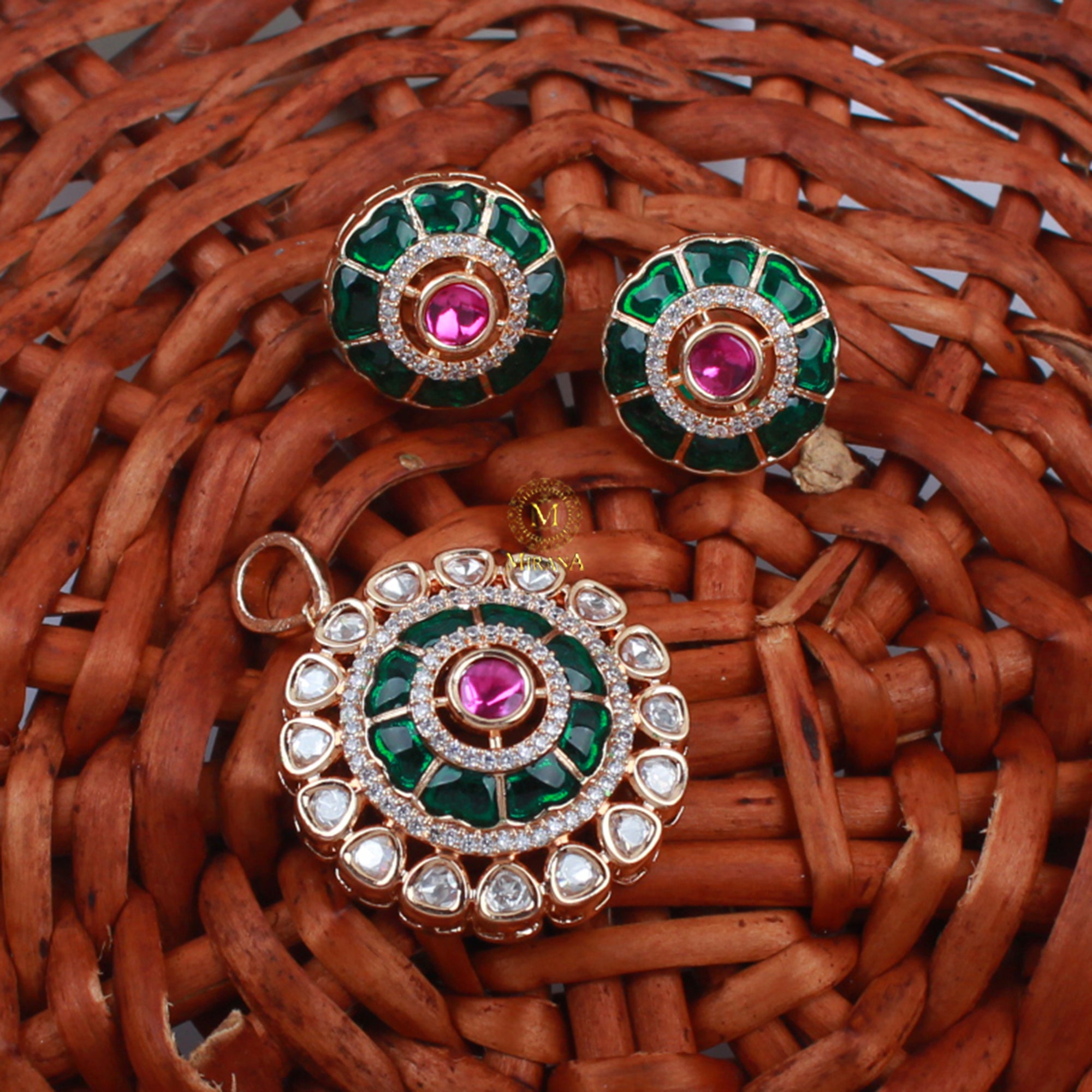 Anantika Green Ruby Polki Pendant Set