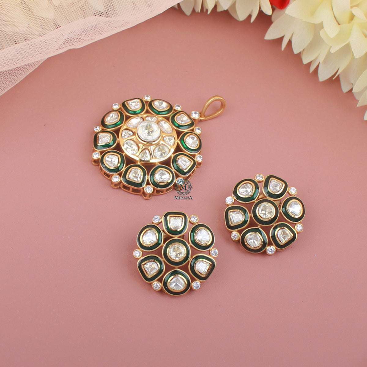 Dipti Polki Pendant Set