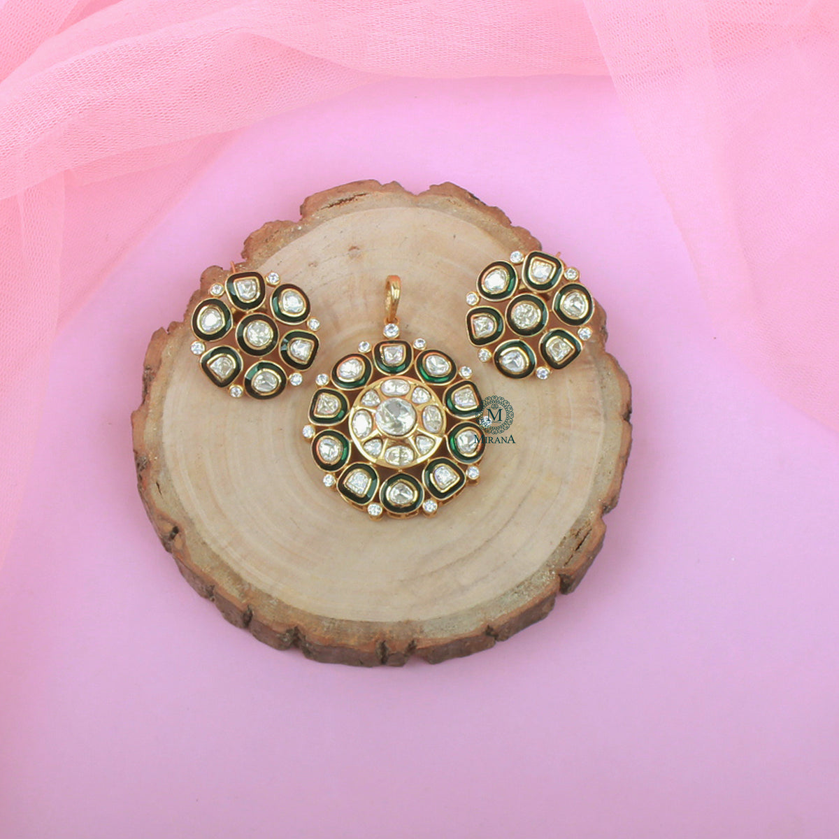Dipti Polki Pendant Set