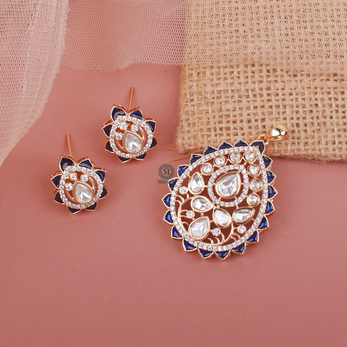 Aarvi Polki Designer Pendant Set