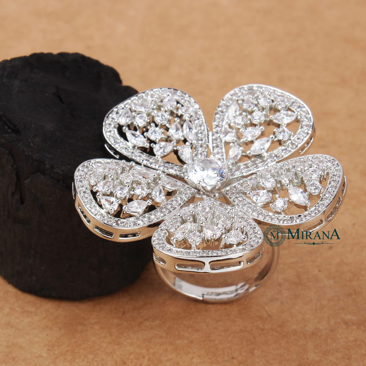 Exclusive Flower Ring