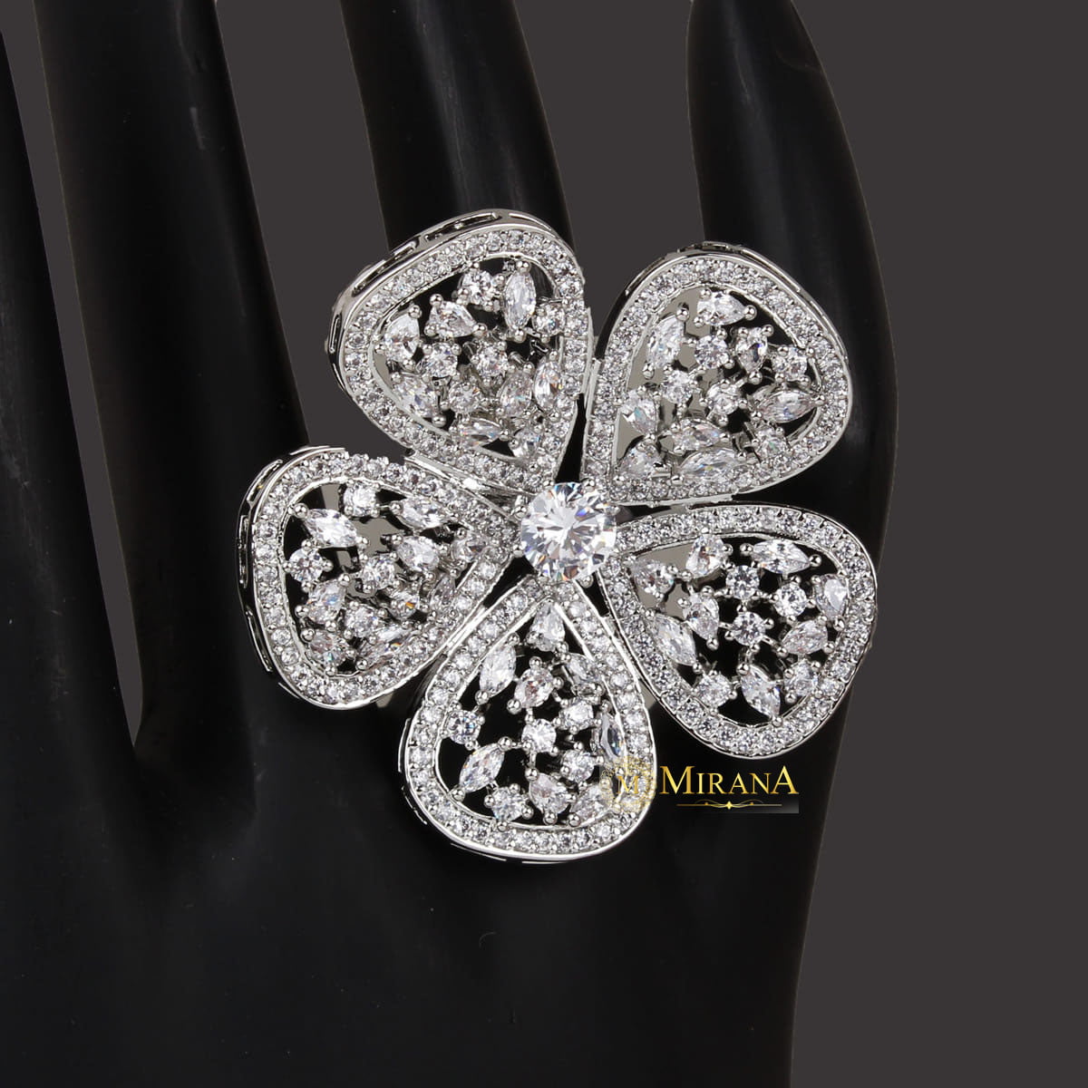 Exclusive Flower Ring